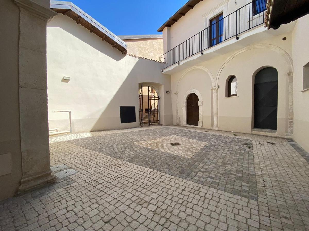 Dimora Degli Angeli Apartman LʼAquila Kültér fotó